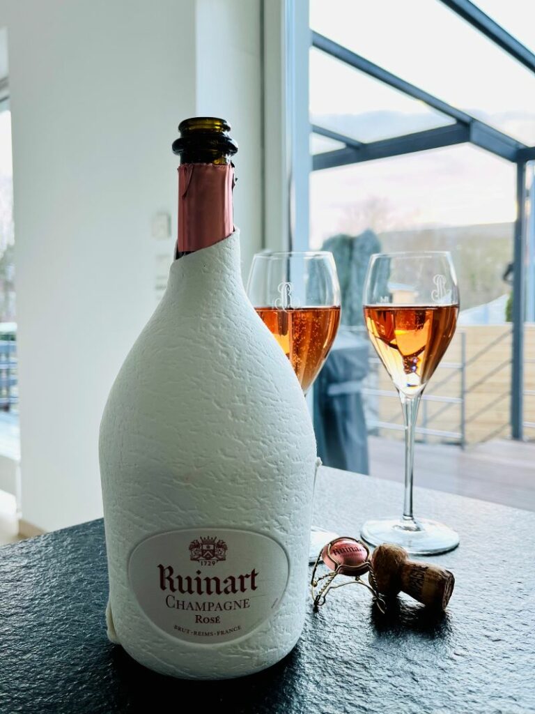 Ruinart Rose 1 verkleinert min