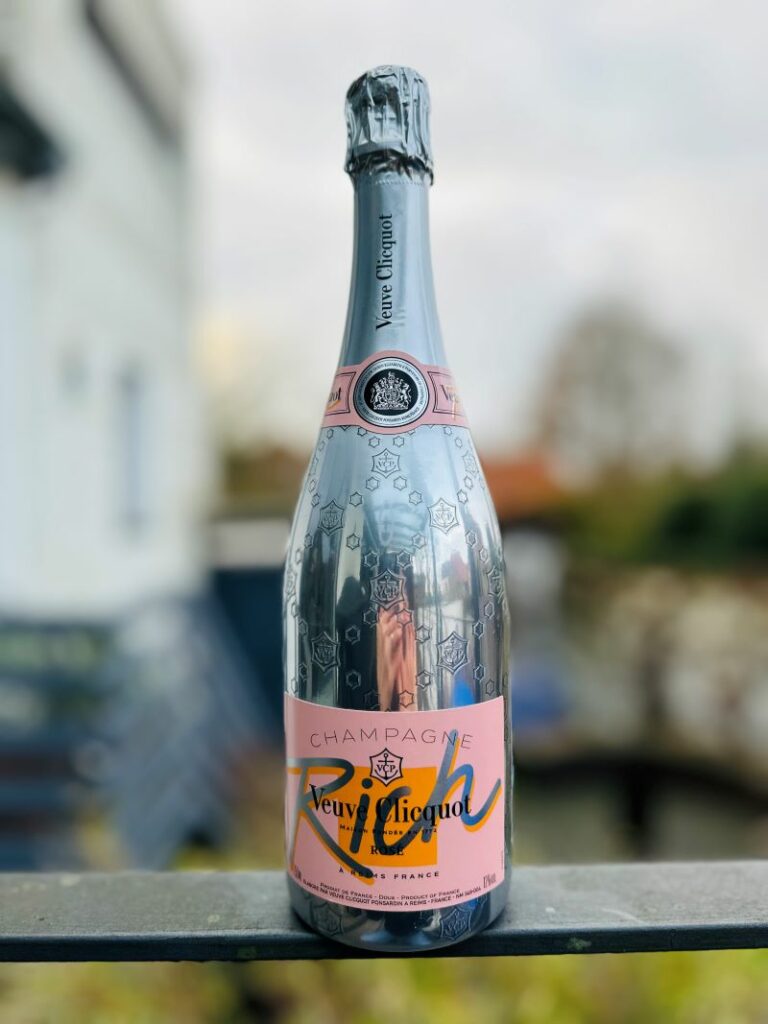 Veuve Clicquot Rich Rose3 verkleinert min