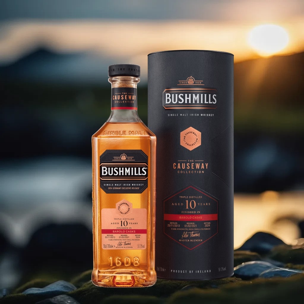 Bushmills Causeway Collection 10 Year Barolo Cask 2 Bushmills an der Kueste 1 min
